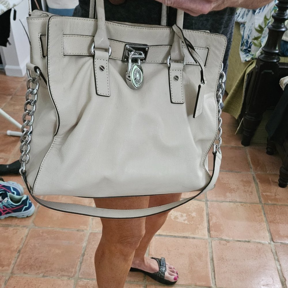 LARGE MICHAEL KORS HAMILTON BAG
